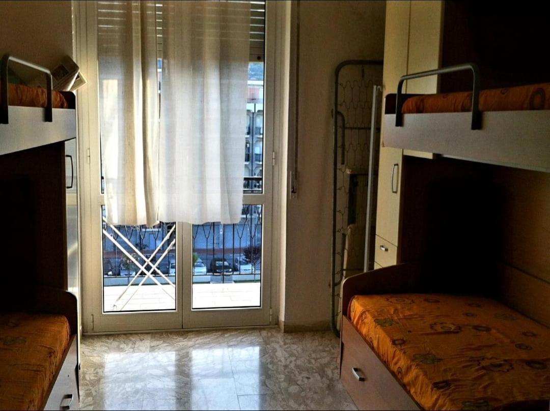 Albenga Sul Mare Famiglie Ed Amici Fino 10 Posti Lejlighed Eksteriør billede